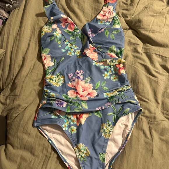 Cupshe Other - NWT Cupshe one-piece swimsuit